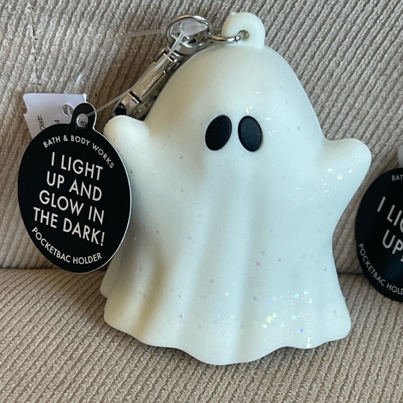Bath & Body Works Ghost/Skull GITD Light Up Halloween 2024 Pocketbac Holders NWT - Picture 4 of 16